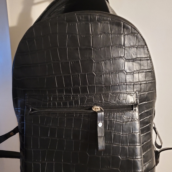 Authentic hand made croc duffel and backpack - Picture 4 of 7
